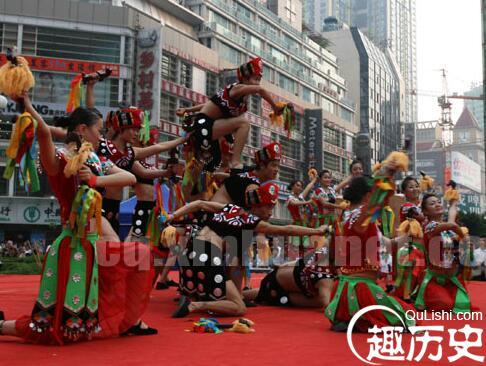 土家族舞蹈  宣恩土家八宝铜铃舞的表现形式