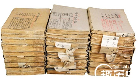 《诗经》的主要内容是什么？诗经分为哪几部分
