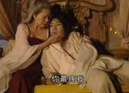 上官婉儿受女皇受黥刑为什么没有毁容?反而变更美更受宠爱