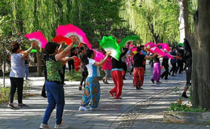 梦见&ldquo;扭秧歌&rdquo;有哪些象征意义？与现实的哪些反应有关？