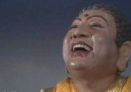 太白金星称呼玉帝&ldquo;万岁&rdquo;，为什么太上老君称呼&ldquo;陛下&rdquo;？