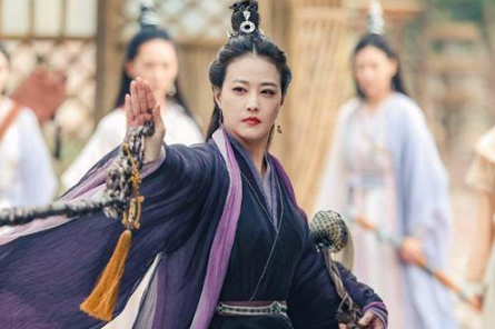 灭绝师太的武功水平在什么段位？为什么灭绝师太宁死也不接受张无忌的帮助？