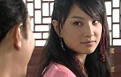 最悲剧的女配江玉凤，爱的人不爱她，父亲利用她，亲妹妹更因私心杀了她