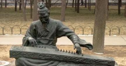 南北朝诗词代表人物生平简介：何承天，对后世历法影响很大