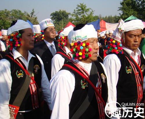 景颇族的目脑节 景颇族的每逢丰年有什么活动?